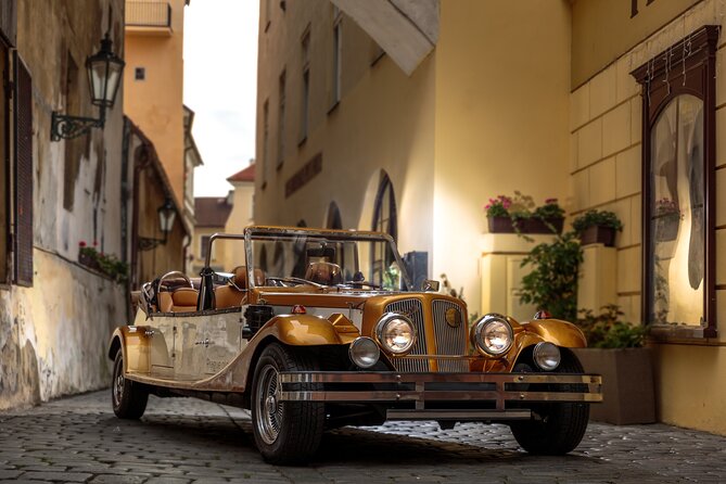 1 hour Old timer Convertible Prague Sightseeing Tour - The Old-New Synagogue and Karlovo Square