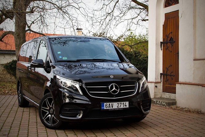 1-way Prague to Vilshofen private transfer - up to 7 passengers - Prague to Vilshofen, a useful cross-border ride