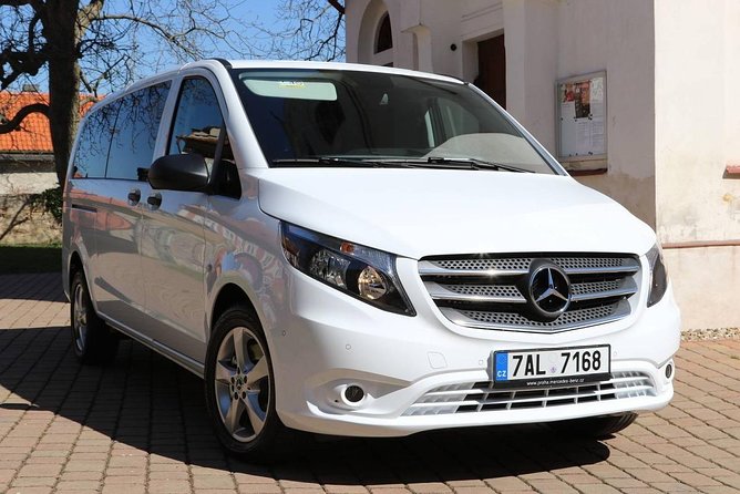 1-way Prague to Vilshofen private transfer - up to 7 passengers - Why private transport can be worth the price