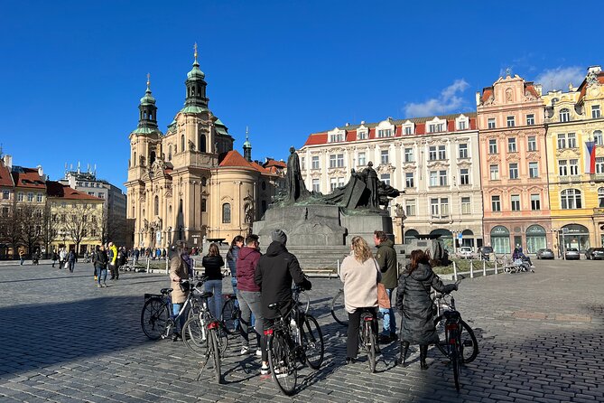 3-hour Complete Prague Bike Tour - Crossing to Malá Strana and pausing in Kampa Park