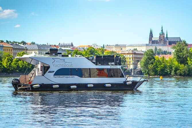 3 Hours Prague Private Boat Cruise Beer or Prosecco Unlimited - What this private Prague cruise is really like