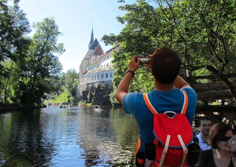 5h All-in SUMMER Tour River Cruise, Castle, Lunch & Treats☀️ - Starting at Svornosti Square