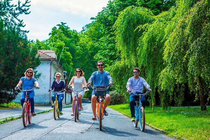 7 BEST VIEWS - PRAGUE eBIKE TOUR - Nerudova Street and the royal route