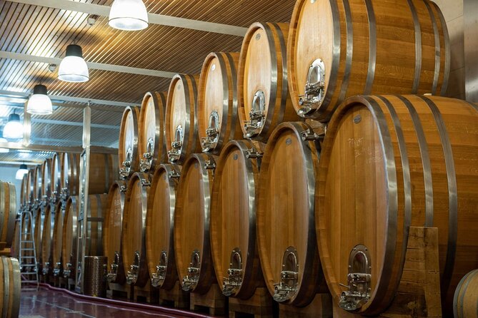 A delightful wine tasting in the scenic countryside with lunch - Inside Johann W. Winery
