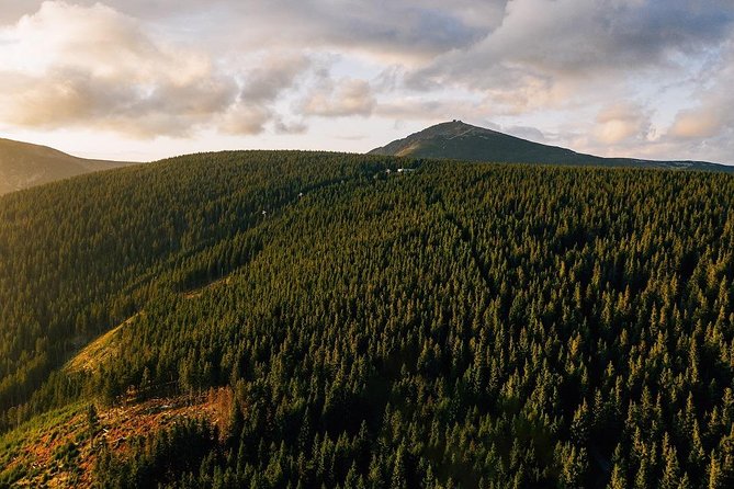 Adventure Trip to highest Czech Mountain: Enjoy hiking tour - The 1.5-hour journey to Pec pod Sněžkou