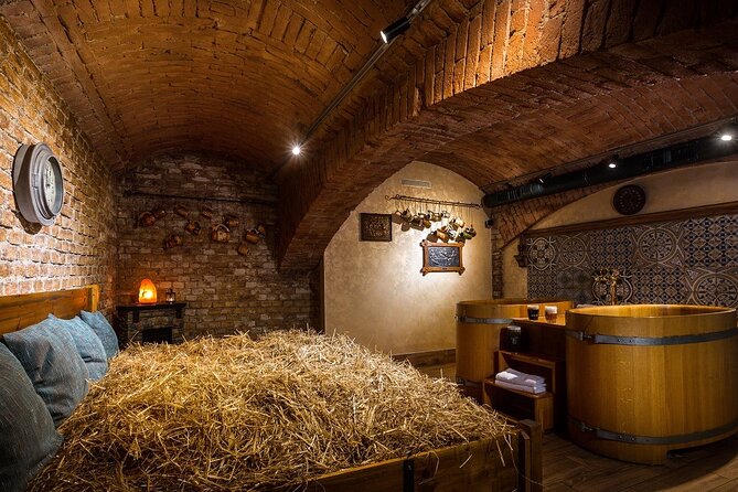 Beer bath Spa for 2 people/ 1 tub - 1,5 hour Activity in Prague - Unlimited Czech beer beside the tub
