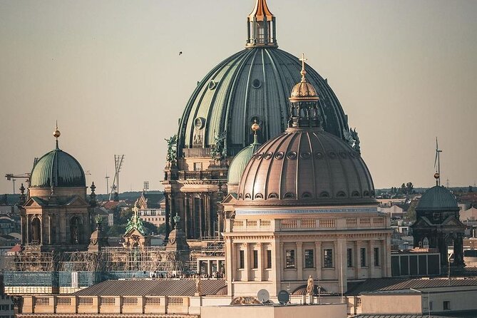 Berlin Full Day Tour with Lunch and private transfers from Prague - Berlin Wall Memorial and Museum Island