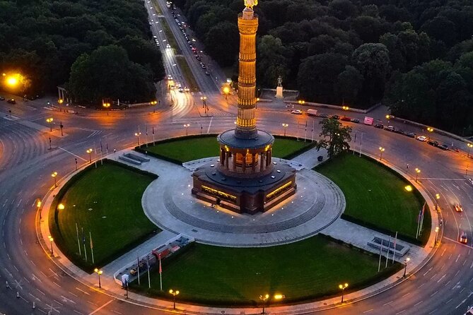 Berlin Full Day Tour with Lunch and private transfers from Prague - Lunch with guidance from your preferences