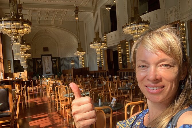 Best of Prague Private Tour with PERSONAL PRAGUE GUIDE - Nerudova and the Little Quarter