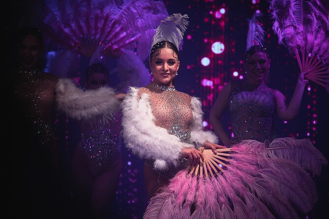Cabaret in the Heart of Prague 2 Hours Show - Dinner service and the shape of the evening