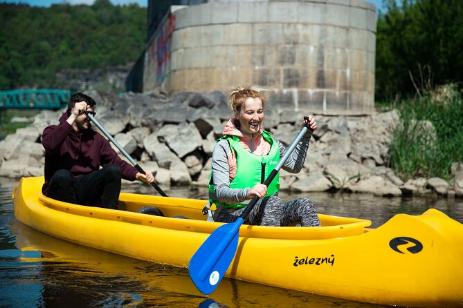 Canoeing on the Elbe river Děčín to Schmilka - Arriving at Schmilka and Handing Back the Canoe
