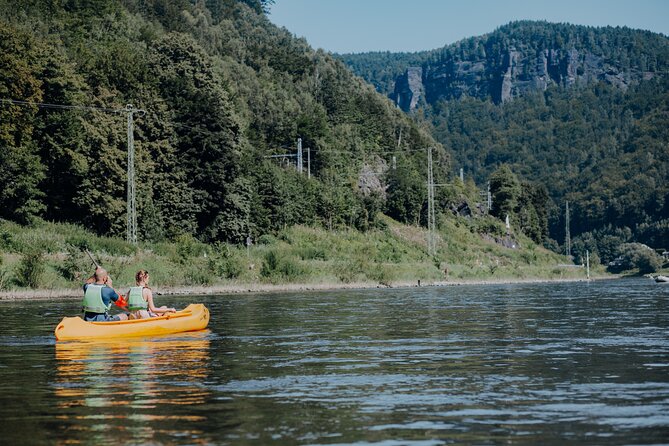 Canoeing on the Elbe river Děčín to Schmilka - Weather, Fitness, and Small Practical Details