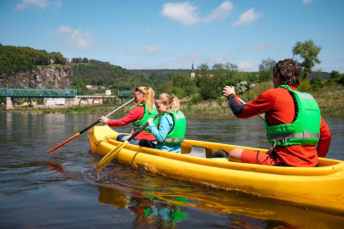 Canoeing on the Elbe river from Děčín to Bad Schandau - What the $17.42 price really covers