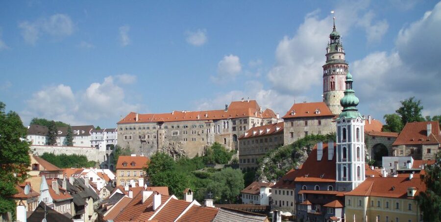 Český Krumlov: 2 Hour Private Walking Tour with Guide - Why a walking tour helps you read Český Krumlov