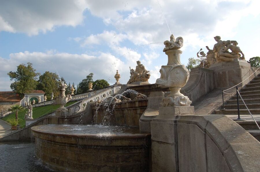 Český Krumlov: 2 Hour Private Walking Tour with Guide - The Cloak Bridge and Bear Moat