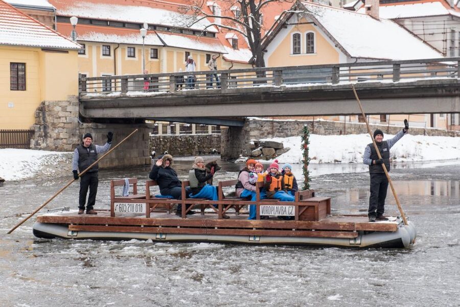 Český Krumlov: Advent Wooden Raft River Cruise - Is $19 a fair price?