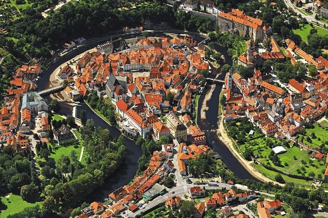 Cesky Krumlov Full day tour from Prague and back - Why Cesky Krumlov makes a worthwhile day from Prague
