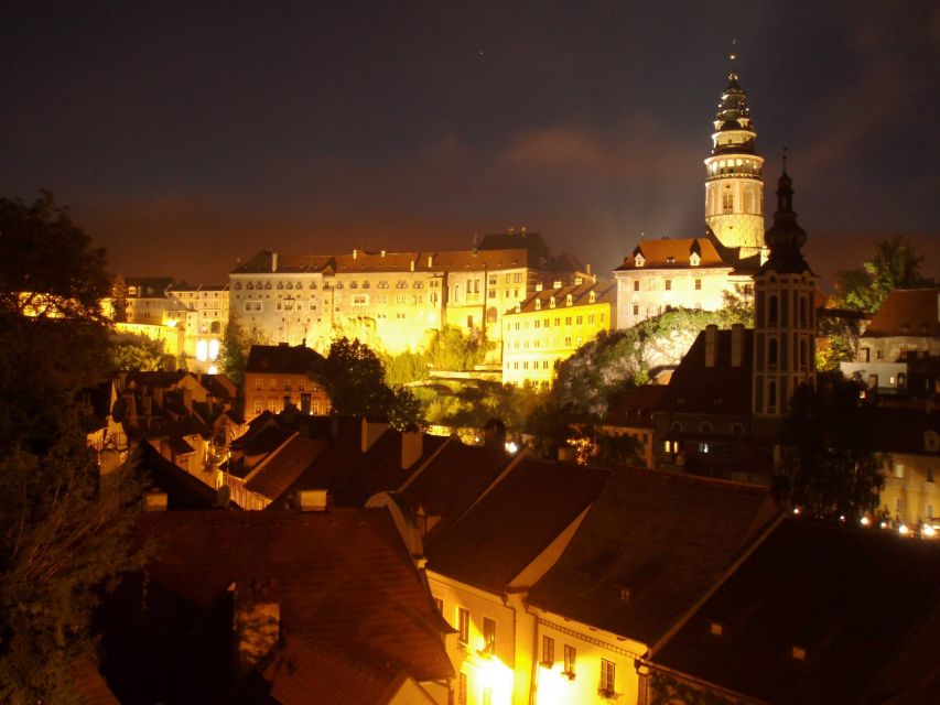 Český Krumlov: Night Walking Tour with a Professional Guide - Why Český Krumlov feels different at night