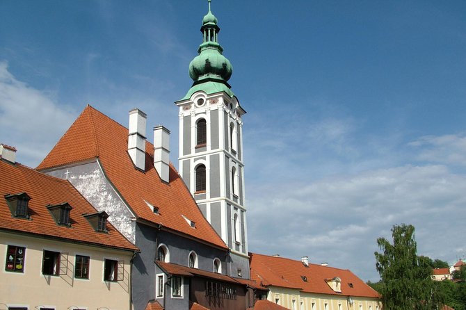 Cesky Krumlov Old Town Private Walking Tour - Meeting in the square, finishing by the castle