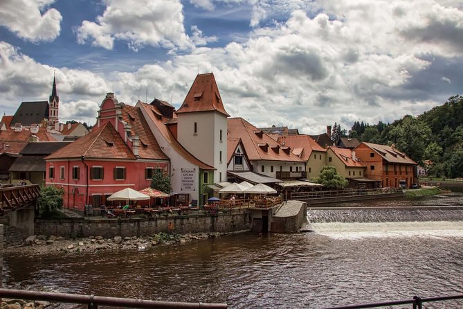 Cesky Krumlov Private day trip from Prague with Lunch and Castle admission - Lunch in a medieval setting