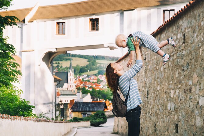Cesky Krumlov Tour 4 hours - Two Hours Among Old Town Streets