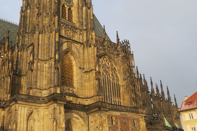Charles Bridge and Prague Castle Walking Tour - About 90 minutes inside Prague Castle