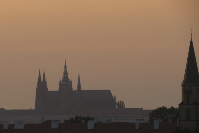 Charles Bridge and Prague Castle Walking Tour - Timing, meeting point, and practical planning