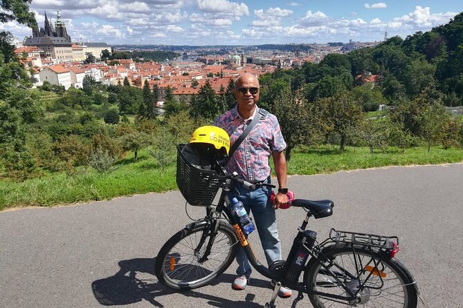 Communism and World War 2 Prague City Tour - Jewish Old Town and the marks of occupation