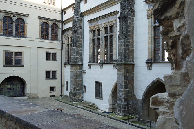 Complete Prague Castle Tour (Tickets to Interiors Included) - What the three-hour pace feels like