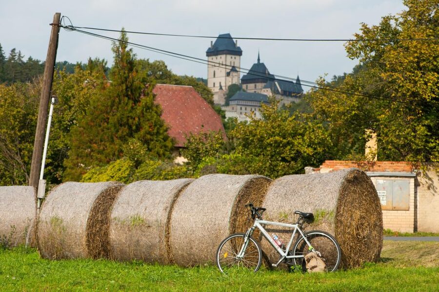 Countryside Bike Tour From Prague To Karlstejn Castle - Key points to know before booking