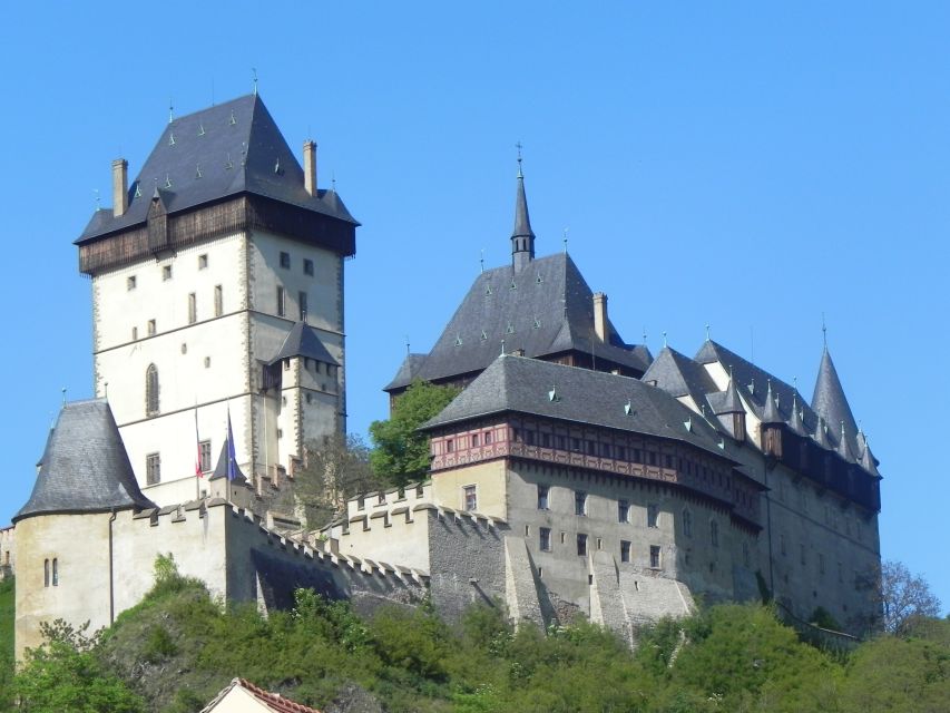 Countryside Bike Tour From Prague To Karlstejn Castle - From the city to Dobřichovice