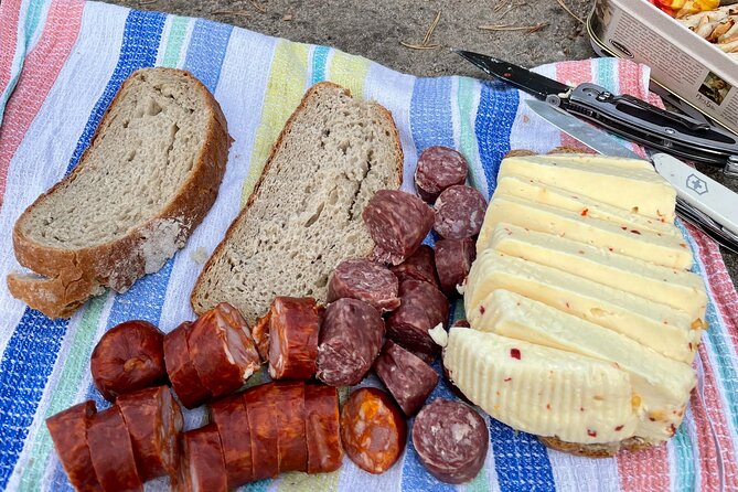Czech countryside scenical hike to the castle, local deli tasting - FAQ