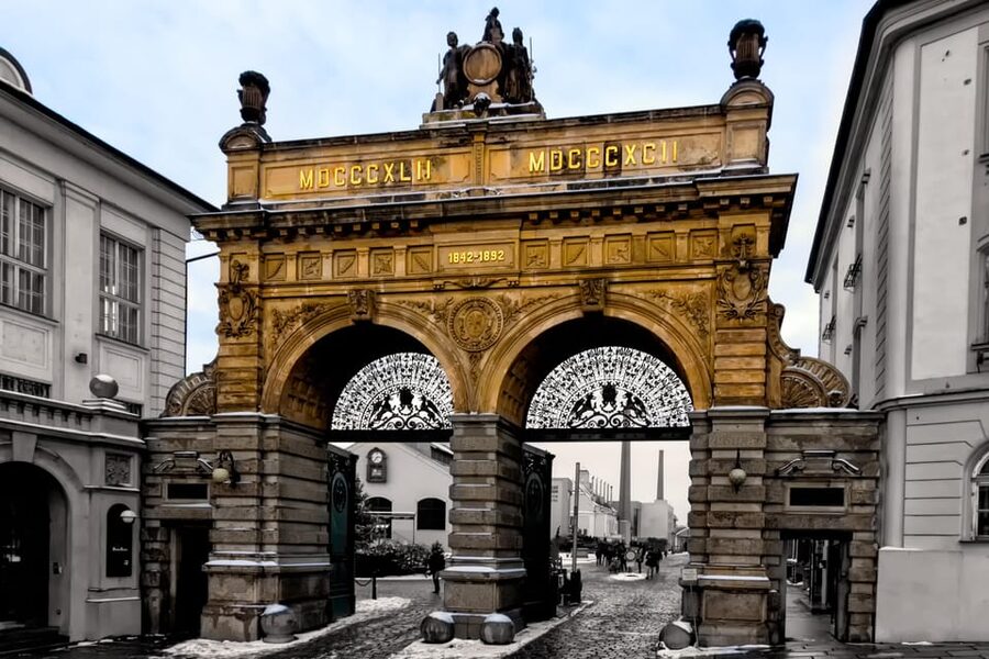 Day trip to Pilsner Urquell brewery and Bohemian glassworks - A quick look around historic Plzeň