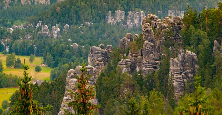 Day Trip to Rock City in Adrspach and Church of Peace - What you see on the green loop