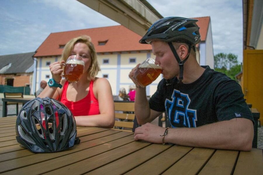 E-Bike Day Trip: Visit a Roman Castle and Taste Craft Beer - Karlstejn Castle and the medieval pause