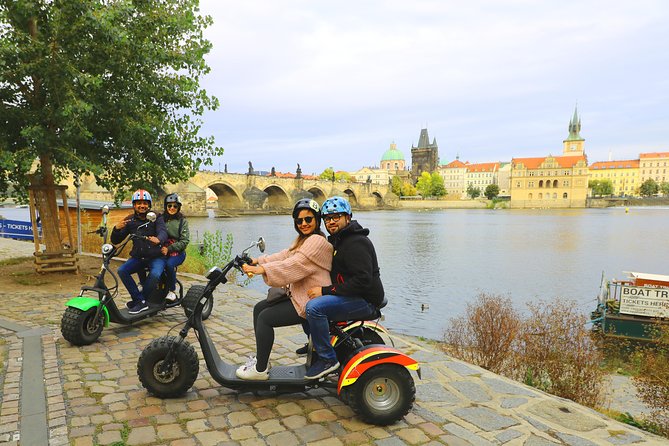 E-Bike, E-Scooter Viewpoint Fun Tour - Strahov Monastery and Petřín Hill