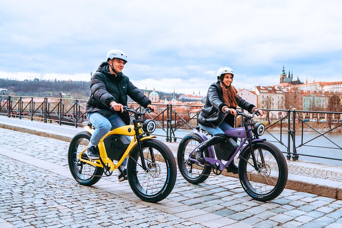 E-BIKE TOUR: 10 Must-See Landmarks & Viewpoints in Prague 1-8per. - Hanavský Pavilion and Prague’s best photo pause