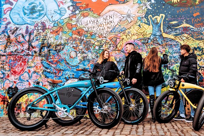 E-BIKE TOUR: 10 Must-See Landmarks & Viewpoints in Prague 1-8per. - Prague Castle from the outside