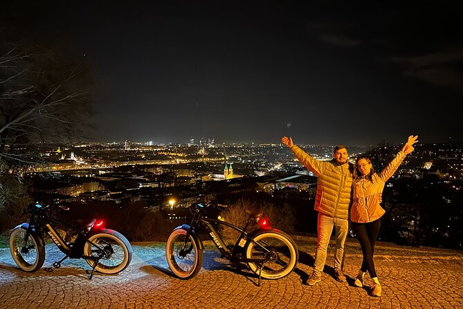 Ebike tour in Prague - Express Tour - The five-bridge view at Letna Viewpoint