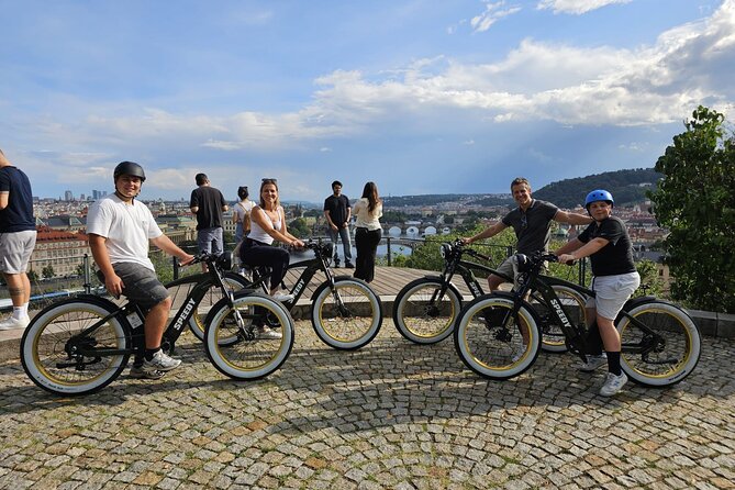 Ebike tour in Prague - Express Tour - Rudolfinum and Parizska Street