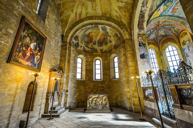 Explore the Historic Prague Castle: Private Half-Day Walking Tour - Golden Lane: A Smaller, More Personal Finish