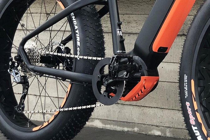 FAT TIRE E-BIKE GREAT TOUR - river, parks & panoramic views tour - Lennon Wall and the route down to the river