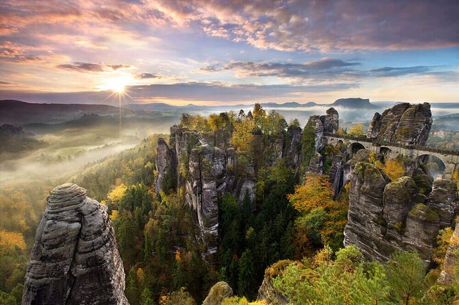 From Prague: Bohemian & Saxon Switzerland Small-Group Hike - Lunch in a private Czech restaurant