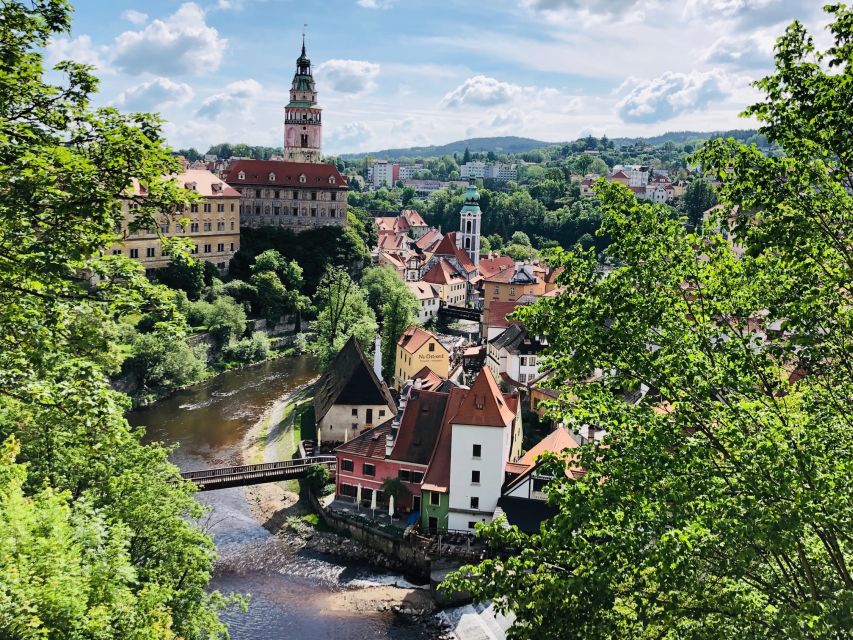 From Prague: Full-Day Český Krumlov Tour with Lunch - Lunch, seasonal planning, and what the $102 covers