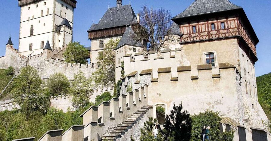 From Prague: Half-Day Karlstejn Castle Tour - One hour for photos, mead, and the village