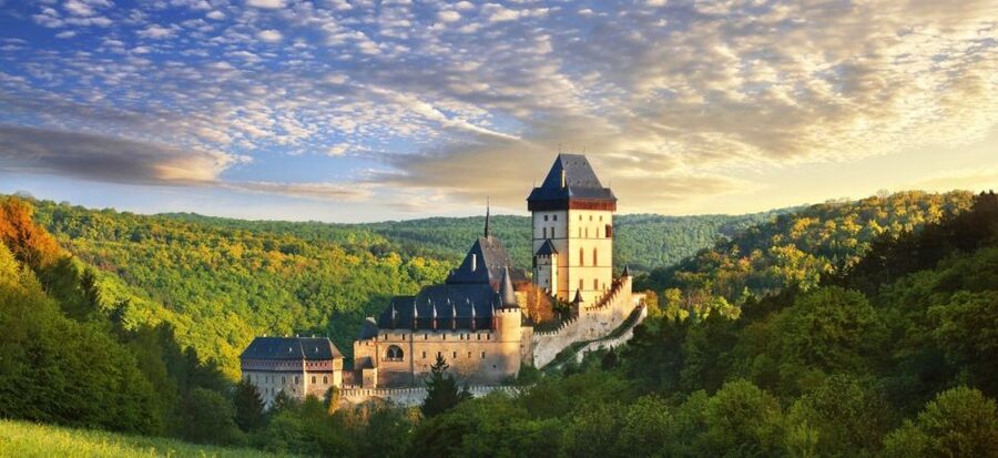 From Prague: Karlštejn Castle & Koněprusy Caves Tour - Five things worth knowing before you book