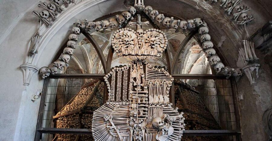 From Prague: Kutna Hora and Bone Chapel Tour - Entering the Sedlec Ossuary