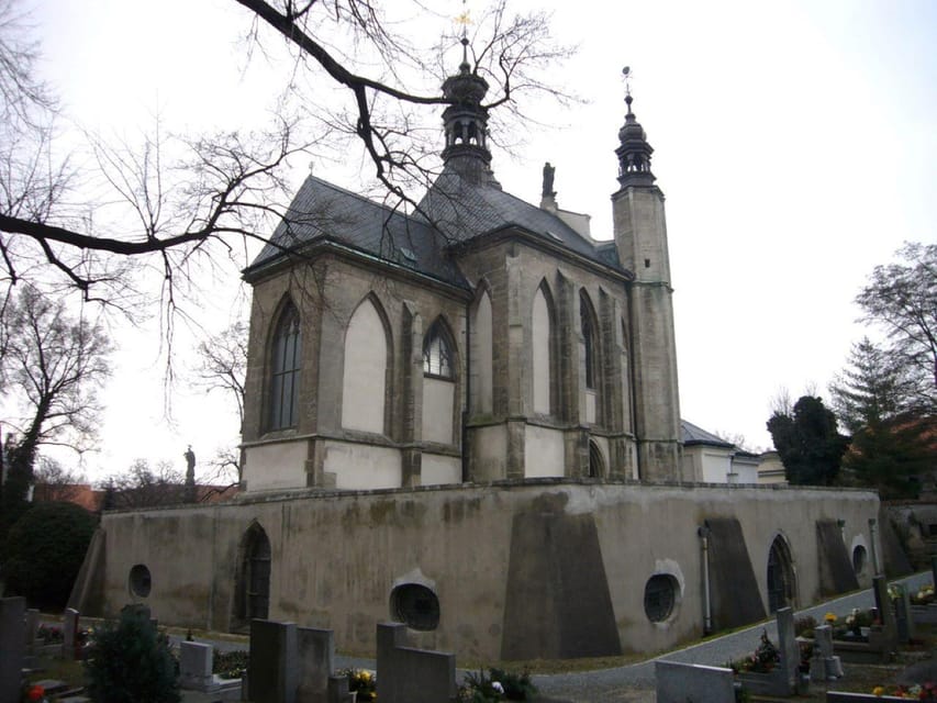 From Prague: Kutna Hora private Day Tour by car - Why Kutná Hora makes a good day outside Prague