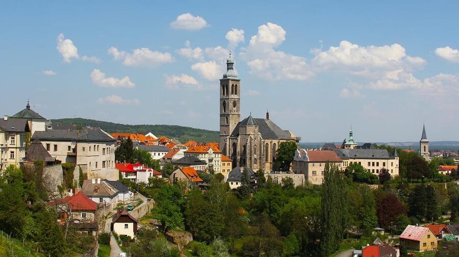 From Prague: Kutna Hora private Day Tour by car - The drive from Prague in a private car