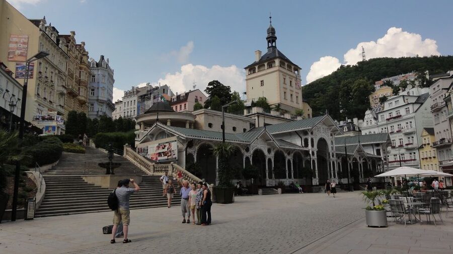 From Prague: Private Karlovy Vary & Crystal Factory Tour - What the $647 group price really buys